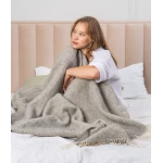 Stilingas vilnonis pledas ant lovos Scandimama Light Nordic Grey 0124 1